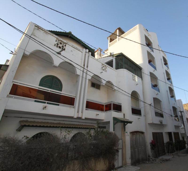 Kakatar Family Residence , Yoff Dakar Buitenkant foto